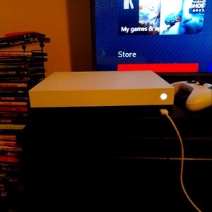 Xbox one s with 3 games installed